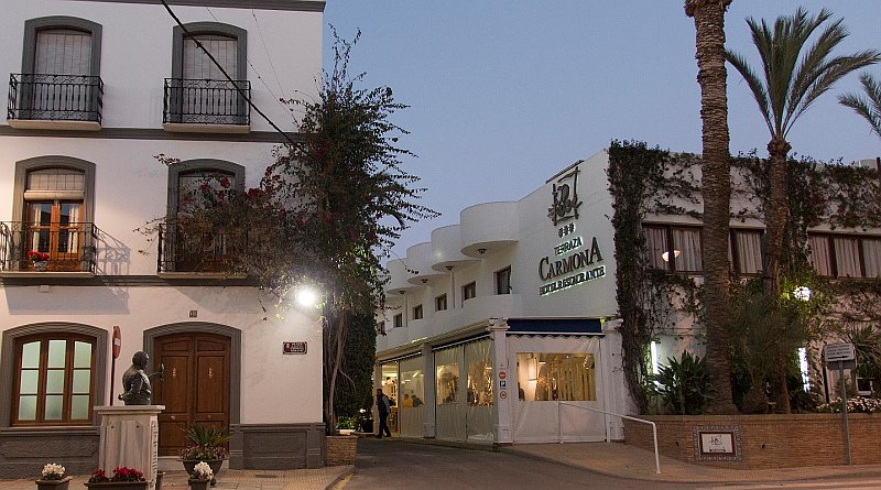Facilities - Hotel Restaurante Terraza Carmona Facilities - Hotel Restaurante Terraza Carmona