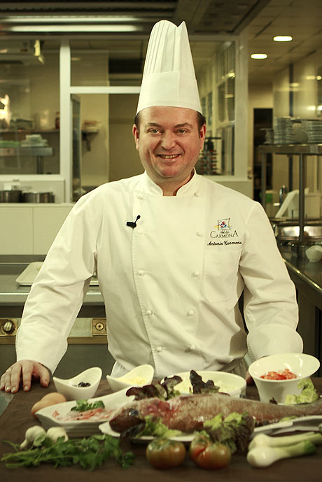 Chef Antonio Carmona en Hotel Restaurante Terraza Carmona en Vera, Almería