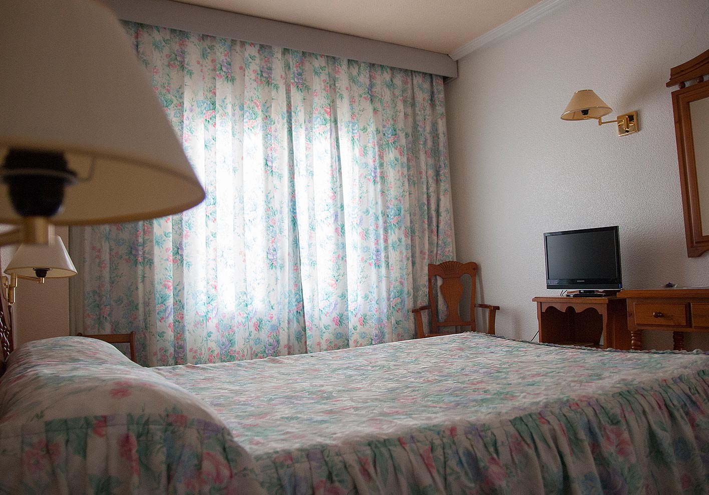 Separate Beds Room at Hotel Restaurante Terraza Carmona in Vera, Almeria